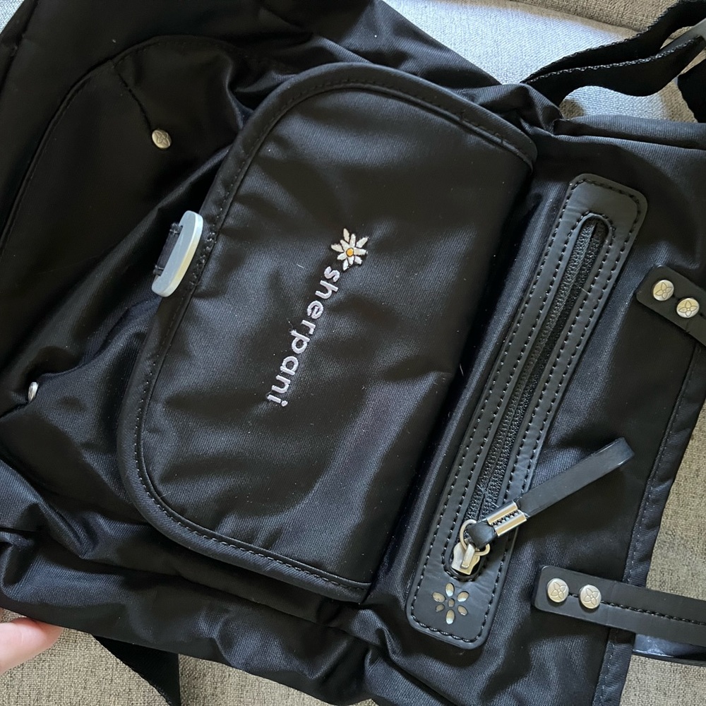 Sherpani Trevia Crossbody Tote Bag